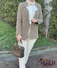 Lade das Bild in den Galerie-Viewer, Tweed  Blazer with Gold Buttons