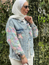 Lade das Bild in den Galerie-Viewer, Aya denim jacket
