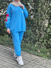 Lade das Bild in den Galerie-Viewer, Salam Tracksuit
