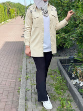 Lade das Bild in den Galerie-Viewer, Denim Jacket in Beige
