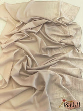 Lade das Bild in den Galerie-Viewer, Ombre details Hijab
