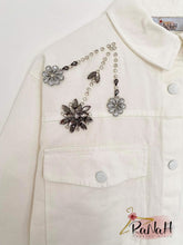 Lade das Bild in den Galerie-Viewer, Denim Jacket in White
